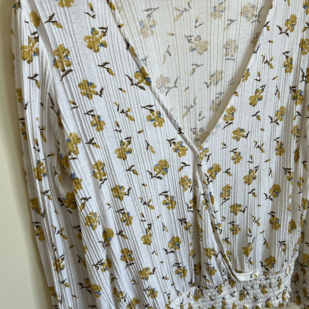Lucky Brand Wrap Top - Picture 2 of 6